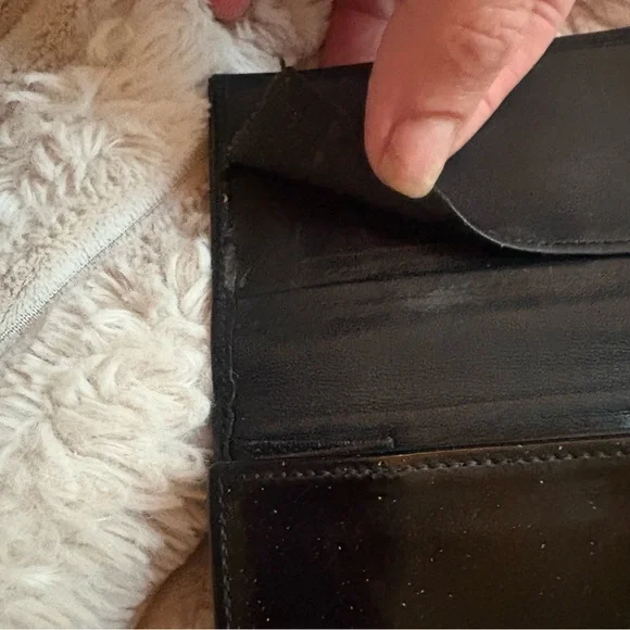 CHANEL Glossy Black Wallet with Silver Logo
